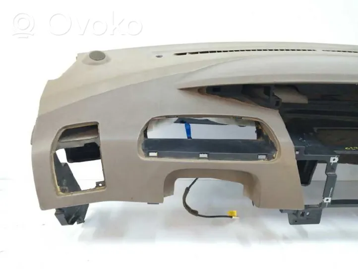 SsangYong Rodius Dashboard 7651821000