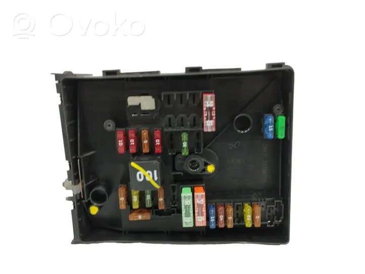 Volkswagen Caddy Fuse module 1K0937804L