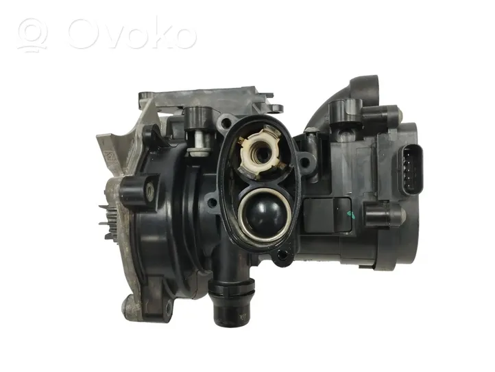 Volkswagen Polo VI AW Pompe de circulation d'eau 06L121012H