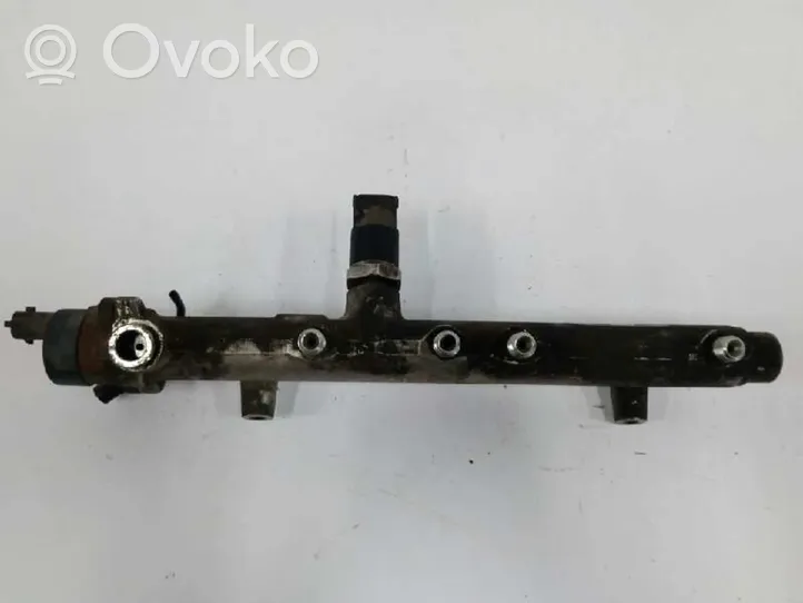 Hyundai Matrix Listwa wtryskowa 3140027500