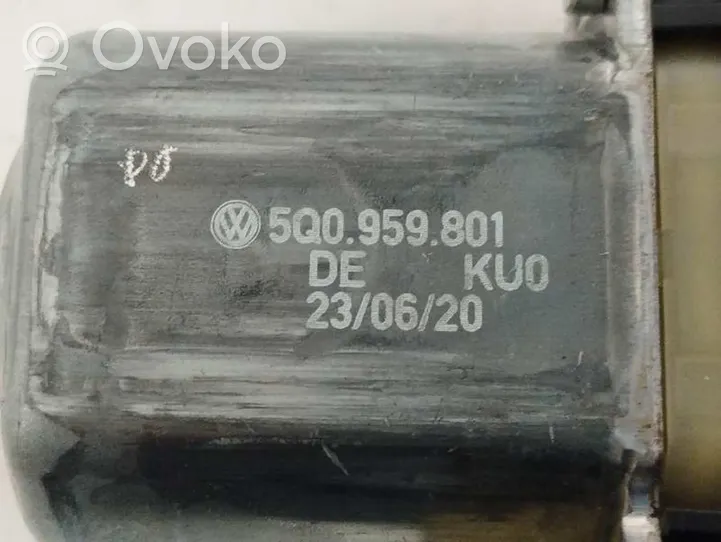 Audi Q3 F3 Takaoven ikkunan nostomoottori 5Q0959801