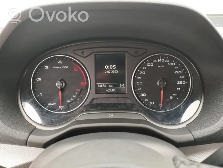 Audi Q2 - Licznik / Prędkościomierz 81A920751J