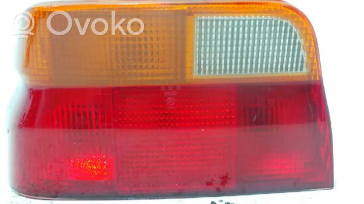 Ford Orion Lampa tylna 1052429