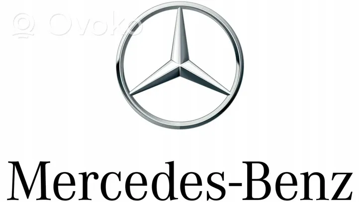 Mercedes-Benz C W205 Apdares gumija (virsbūvē) A084314L