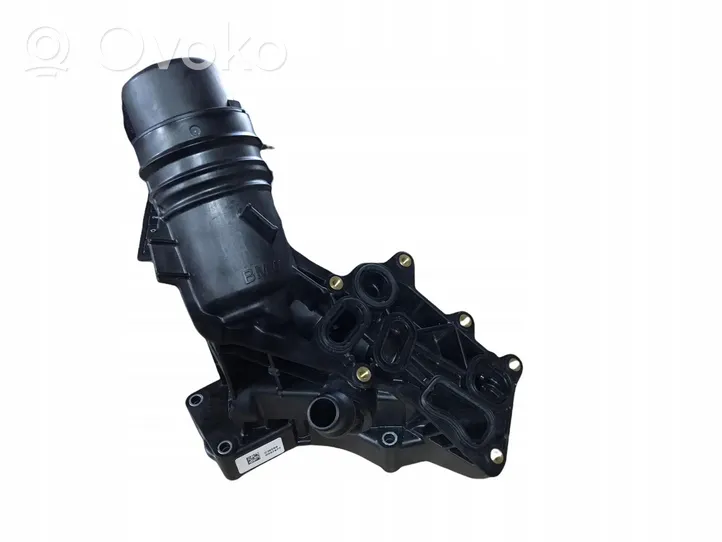 BMW 1 F20 F21 Supporto di montaggio del filtro dell’olio 8583895