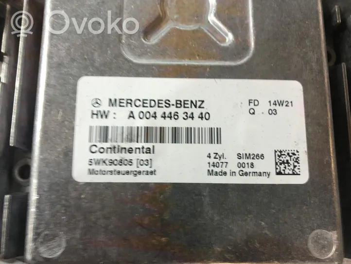 Mercedes-Benz C W204 Moottorin ohjainlaite/moduuli (käytetyt) A0044463440