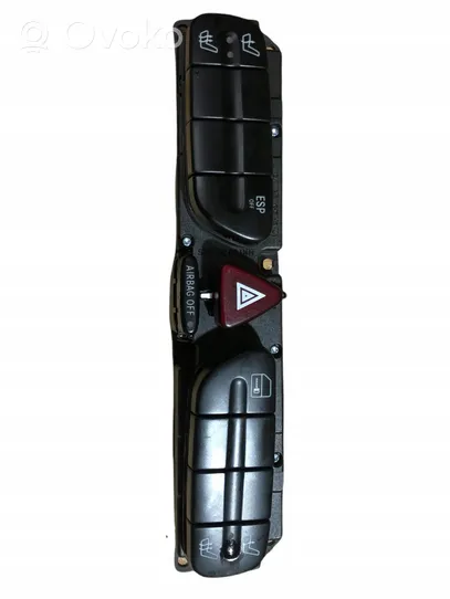 Mercedes-Benz G W463 Multimedijos kontroleris A4638203710