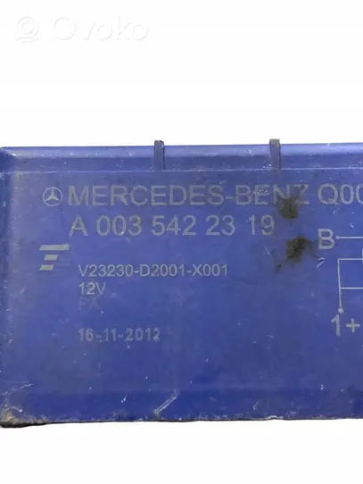 Mercedes-Benz E W212 Akun ohjainlaite a0035422319