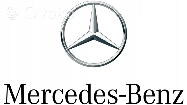 Mercedes-Benz E W124 Takapuskurin koristemuotolista A2118850421
