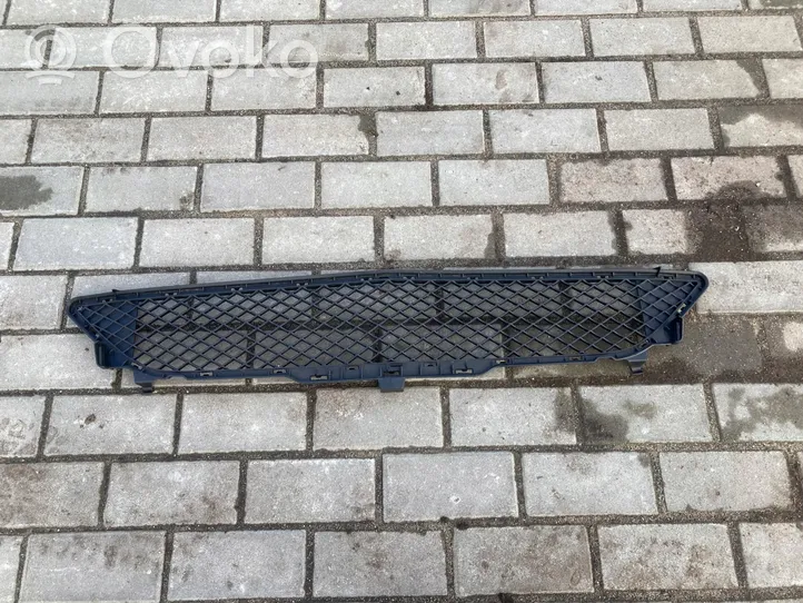 Mercedes-Benz B W246 W242 Maskownica / Grill / Atrapa górna chłodnicy A2468851122