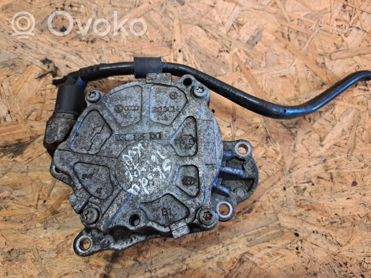 Skoda Octavia Mk2 (1Z) Pompa podciśnienia / Vacum 03L145100