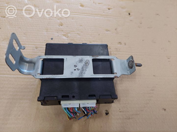 Nissan Leaf I (ZE0) Module de contrôle de boîte de vitesses ECU 310383NA0B