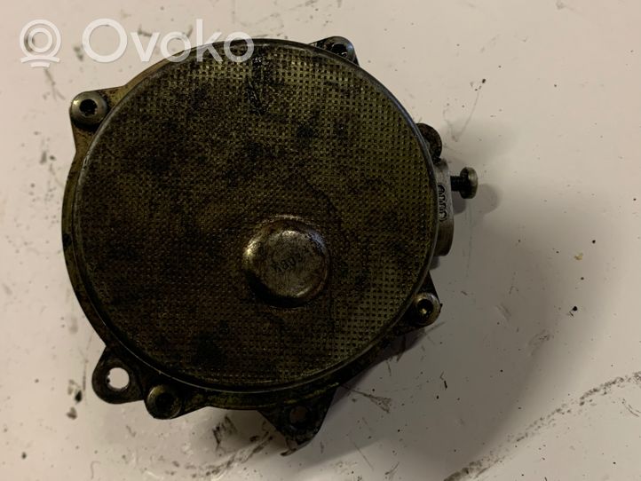 Audi A4 S4 B6 8E 8H Alipainepumppu 057145100G