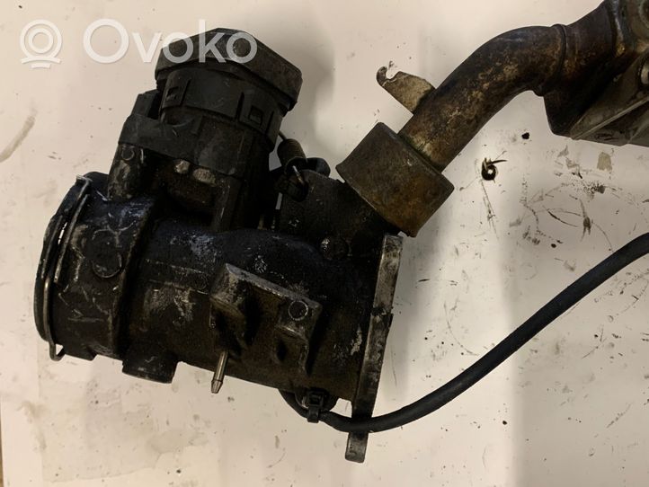 Mercedes-Benz E W211 Valvola di raffreddamento EGR A6461400175