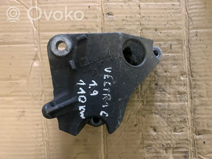 Opel Vectra C Supporto di montaggio del motore (usato) 24459821