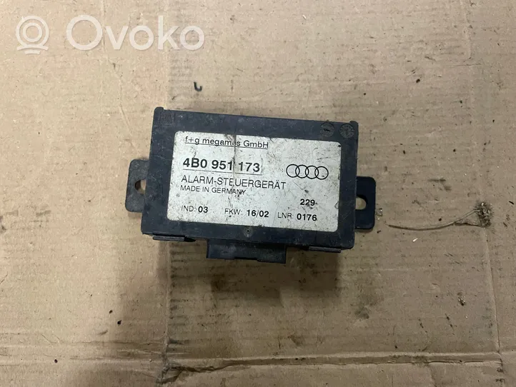 Audi A6 Allroad C5 Boîtier module alarme 4B0951173