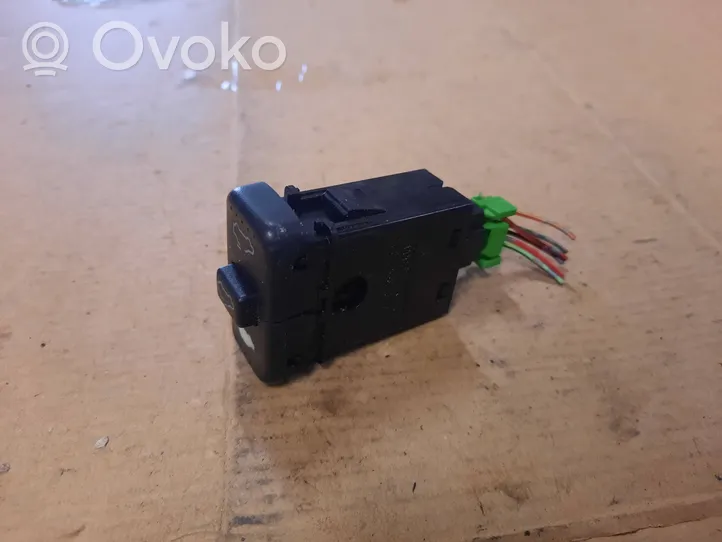 Honda CR-V Sunroof switch M19833