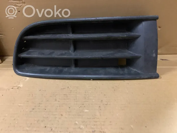 Volkswagen Polo Etupuskurin alempi jäähdytinsäleikkö 6Q0853665