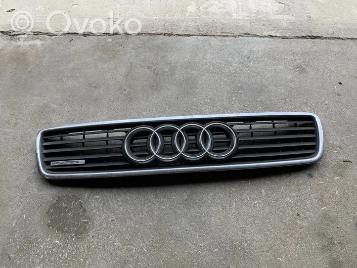 Audi A4 S4 B5 8D Griglia anteriore 8D0853651J