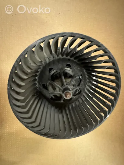 Volkswagen Golf V Heater fan/blower 1K1820015