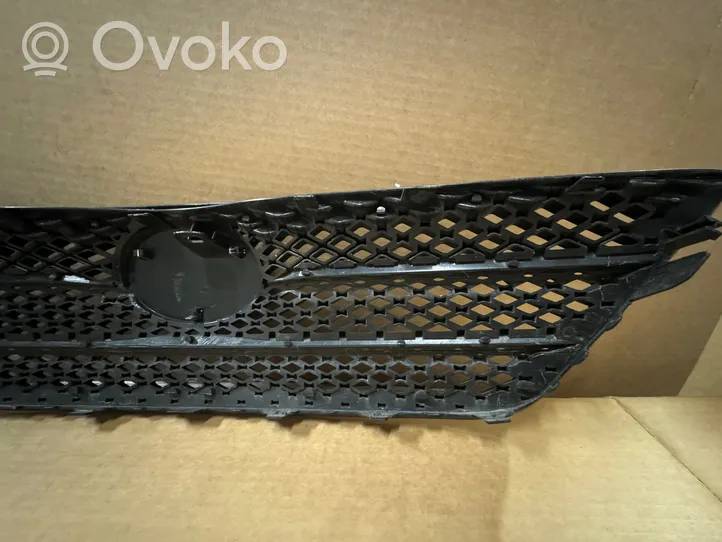 Toyota Corolla Verso AR10 Atrapa chłodnicy / Grill 