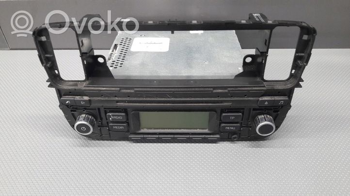 Skoda Citigo Panel / Radioodtwarzacz CD/DVD/GPS 1ST035156C