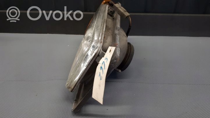 Volkswagen Jetta I Faro delantero/faro principal 302122932