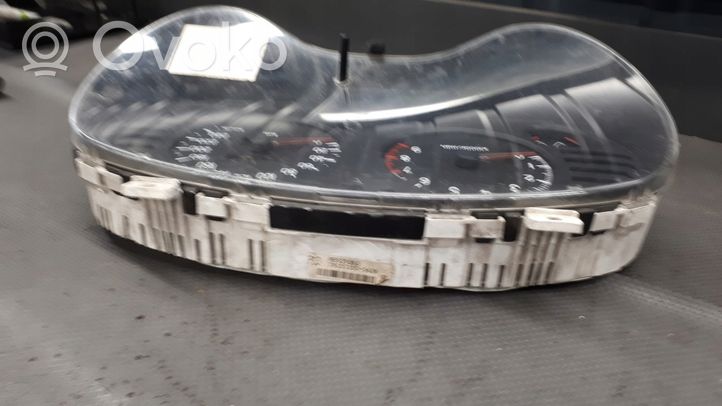 Mitsubishi Eclipse Speedometer (instrument cluster) MB939363