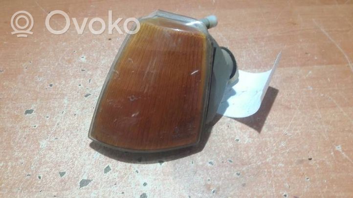 Renault 19 Clignotant avant 7700799367