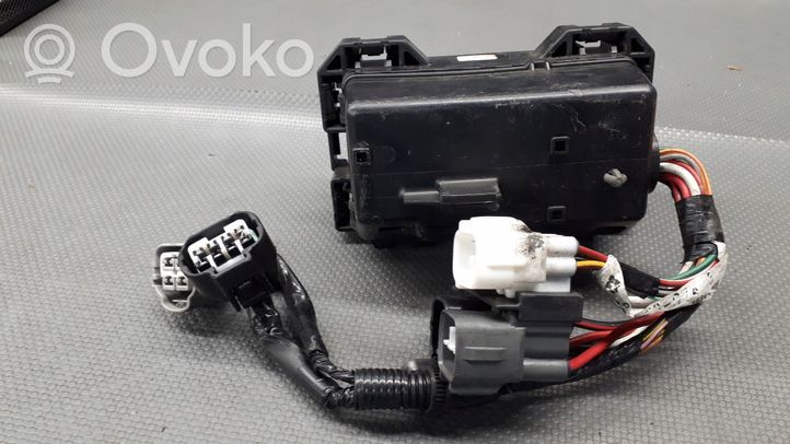 Daihatsu Sirion Module de fusibles 