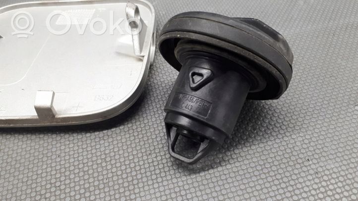 Fiat Idea Bouchon, volet de trappe de réservoir à carburant 735349653