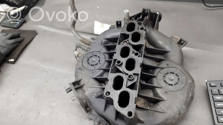 Chrysler 300M Intake manifold 