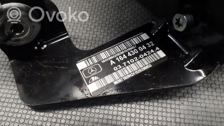 Mercedes-Benz ML W164 Regulator siły hamowania A1644300432