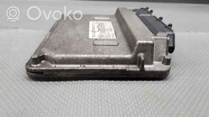 Skoda Fabia Mk1 (6Y) Sterownik / Moduł ECU 03E906023D