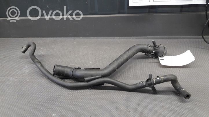 1K0122157B Volkswagen Golf V Moottorin vesijäähdytyksen putki/letku, 11.53  € | OVOKO