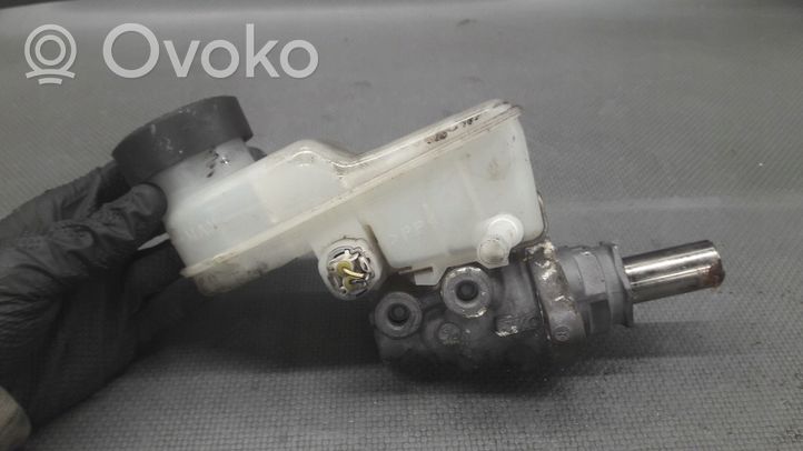 Toyota Yaris Verso Główny cylinder hamulca 