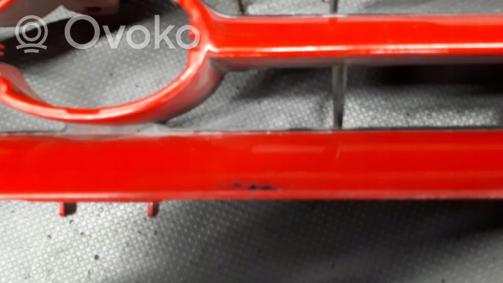 Toyota Corolla E100 Grille calandre supérieure de pare-chocs avant 531011A030