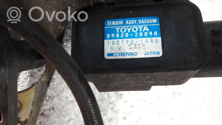 Toyota Carina T170 Capteur de pression d'air 8942020090