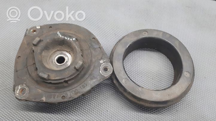 Nissan Micra Supporto di montaggio della molla elicoidale 8200183567