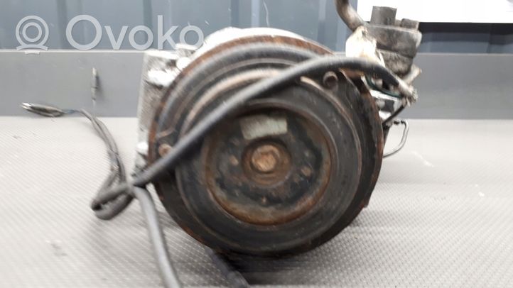 BMW 7 E32 Compressore aria condizionata (A/C) (pompa) 1382768