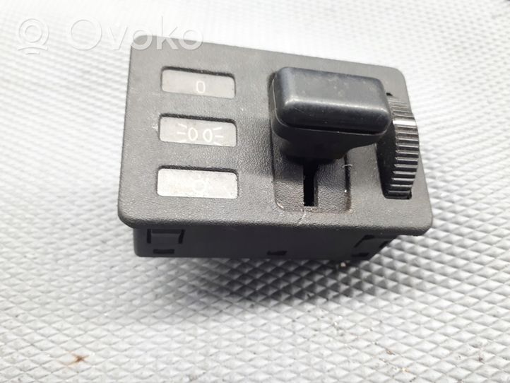 BMW 7 E32 Interruptor de luz 1375515