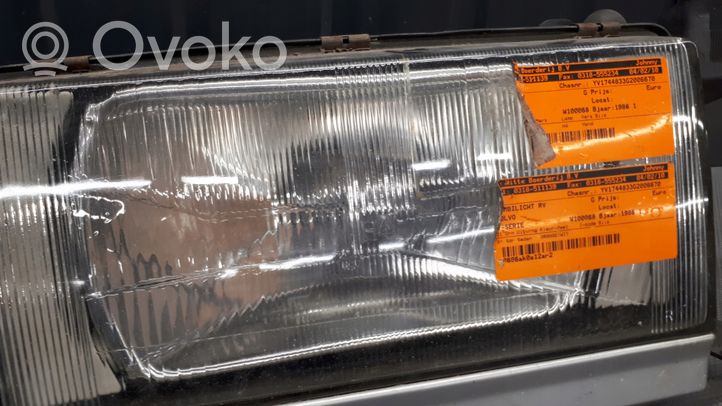 Volvo 740 Lampa przednia 1305239009