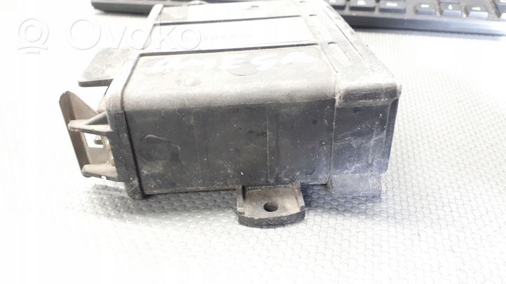 Opel Omega B1 Unidad de control/módulo ECU del motor 0227400030