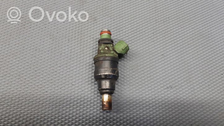 Mazda 323 F Injecteur de carburant INP484