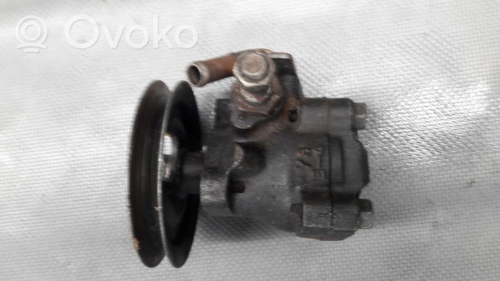 Hyundai Pony Power steering pump 5711024000