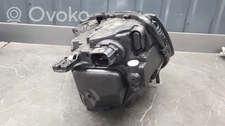 Audi A4 S4 B9 8W Lampa przednia 8W0941036E