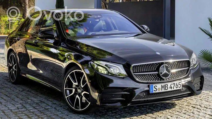 Mercedes-Benz E AMG W213 Priekinė svirtis A2053529800