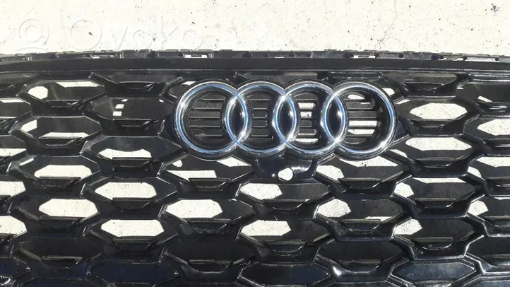 Audi Q5 SQ5 Grotelės priekinės 80f853651