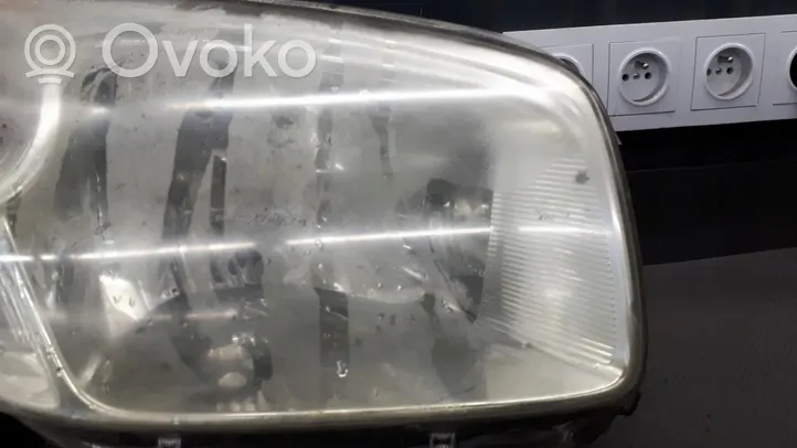 Toyota Avensis T250 Faro/fanale reflektor