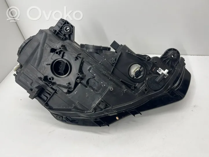 Audi A6 S6 C7 4G Lampa przednia 8V0941005